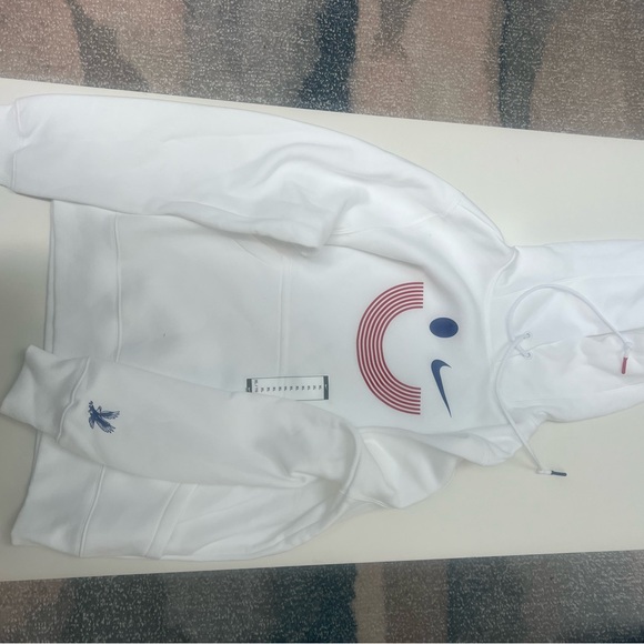 NWT. Team USA Nike White Hoodie with Smiley Face Design. XL. - Picture 3 of 8
